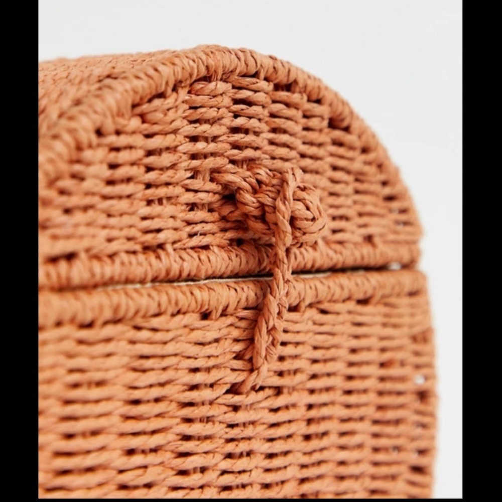 NWT Round Wicker Crossbody - Picture 3 of 5